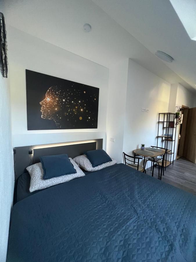 Hobiti Apartman - Frodo Cerna v Posumavi Exterior foto