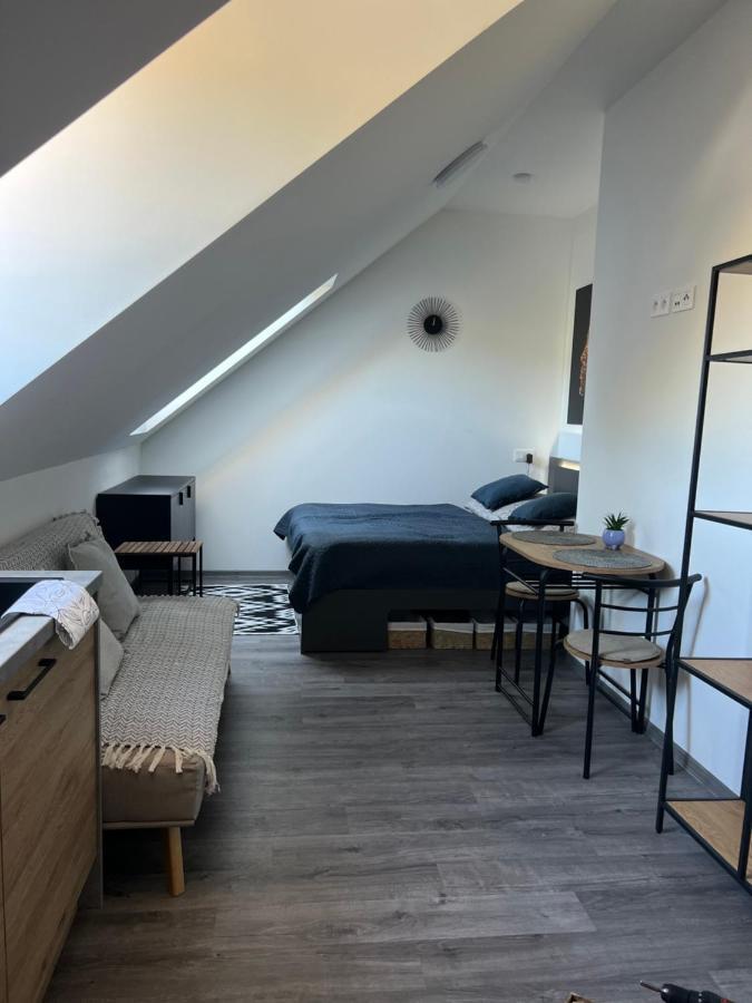 Hobiti Apartman - Frodo Cerna v Posumavi Exterior foto